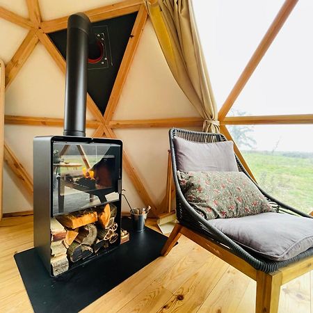 Dome Insolite Cedre Jacuzzi Et Petits Dejeuners Inclus Lagraulet-du-Gers Exterior photo